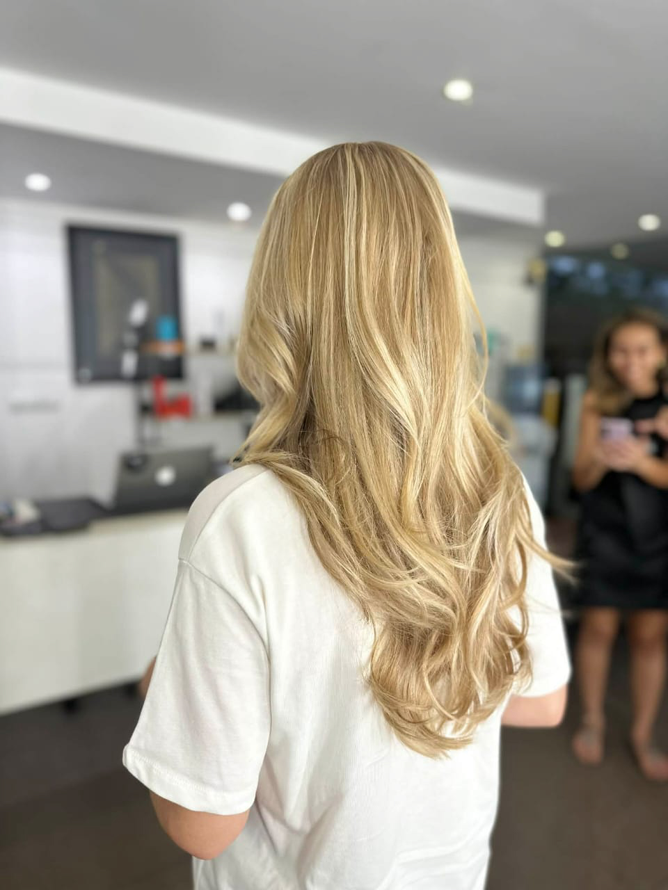 avant-garde-coiffeur-visagiste-nouméa-13