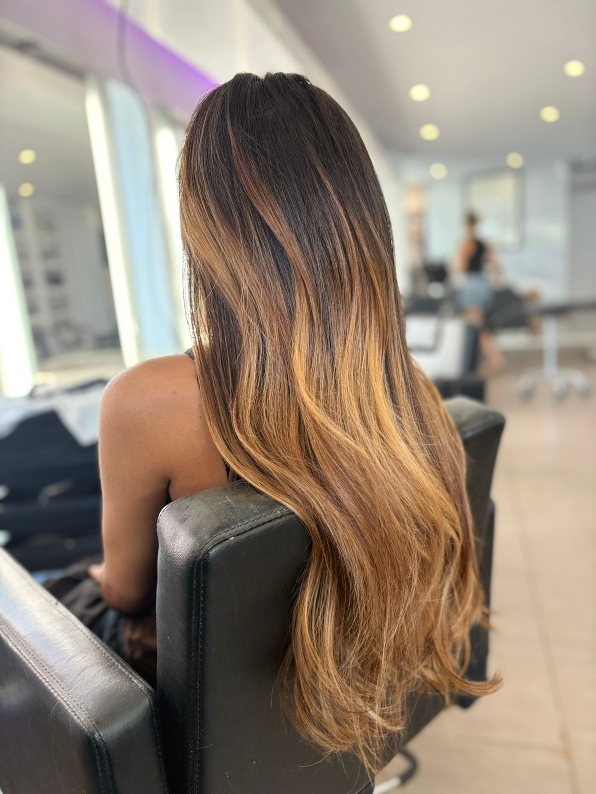 avant-garde-coiffeur-visagiste-nouméa-14